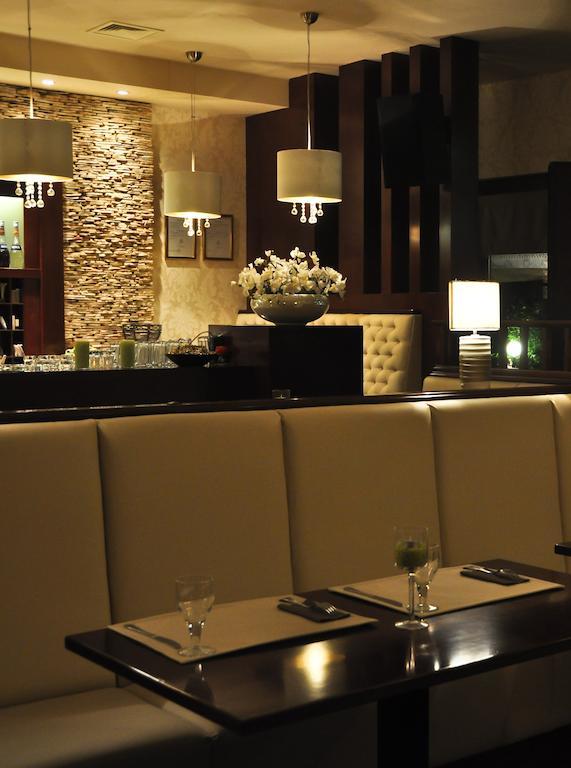 Part Cafe Residence 多瑙凯西 外观 照片